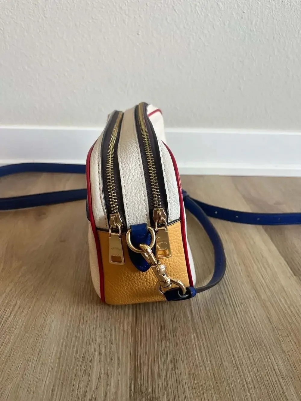 Coach, Color Block Pebble Leather, 2 Zipper Crossbody,Neutral,Gold,Luxury,Travel